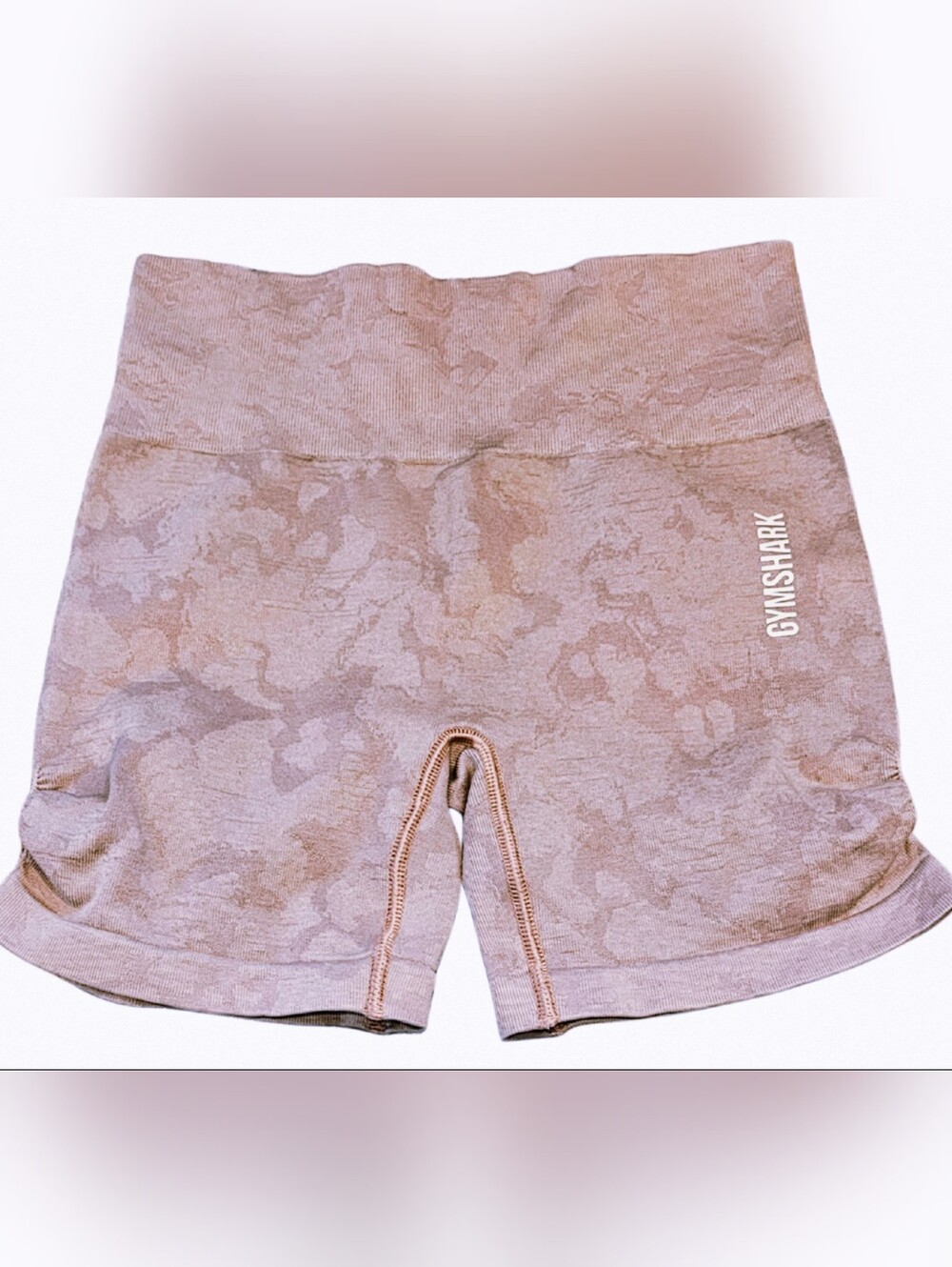 Gymshark Adapt Camo Seamless Shorts in mauve, light purple/lavender EUC Small